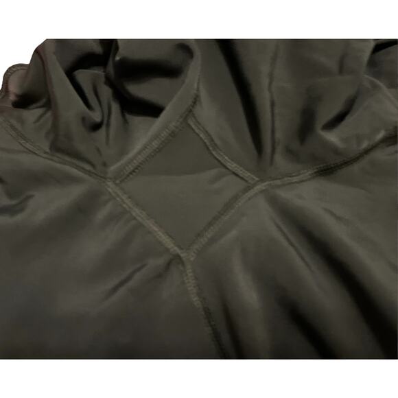 UNDER ARMOUR MID RISE LEGGINGS, GIRLS, 11/12, BLACK W/PINK TRIM, SHE’S A FIGHTER - Picture 9 of 11